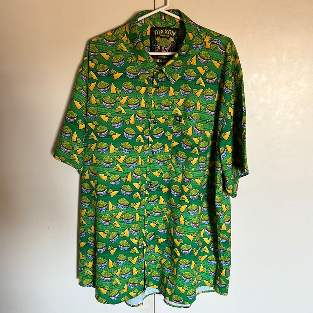 DIXXON bamboo, shirt, chips, and guac